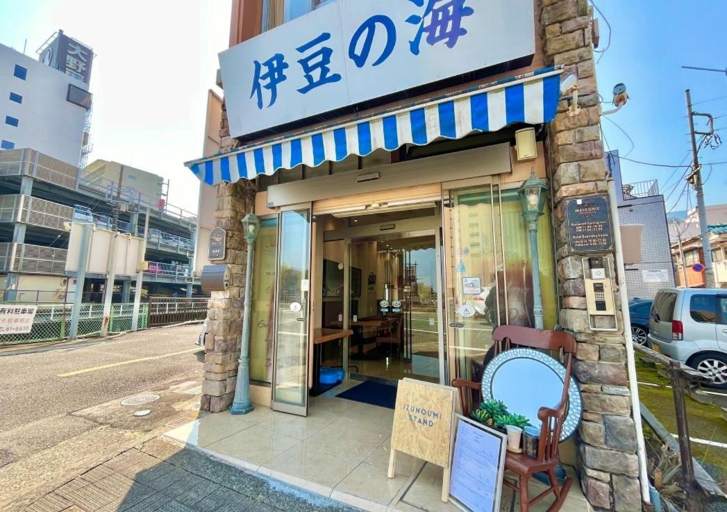 Izu-No-Umi Hotel Атами Екстериор снимка